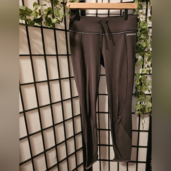 Patagonia Peak Mission Tight Womens Black Leggings Outdoor Running Size Small - Picture 1 of 6